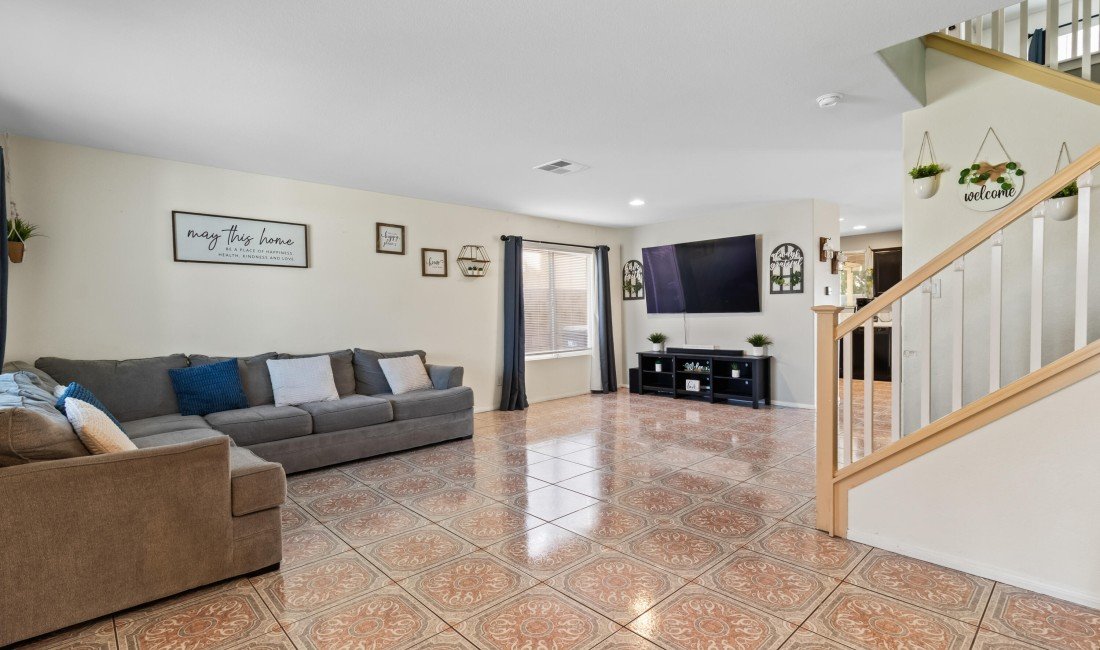 45728 Barham Avenue Lancaster CA, 93534 - Image 2