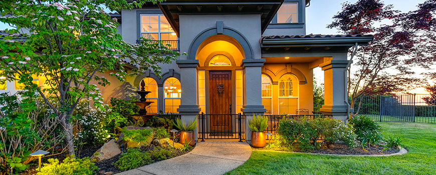 HOW TO IMPROVE YOUR HOME'S CURB APPEAL