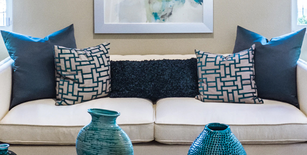 HOW TO STAGE YOUR HOUSE TO SELL